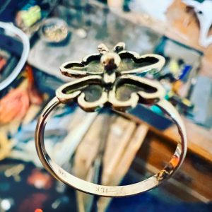 Anillo mariposa En oro 18k